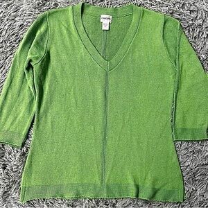 🍀Chico's Classic Green V-Neck Sweater, 3/4 Sleeves. Size M